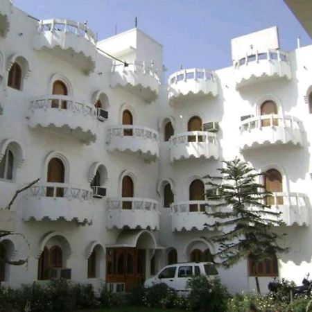 Hotel Soni International Khalilabad Eksteriør billede