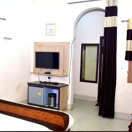 Hotel Soni International Khalilabad Eksteriør billede