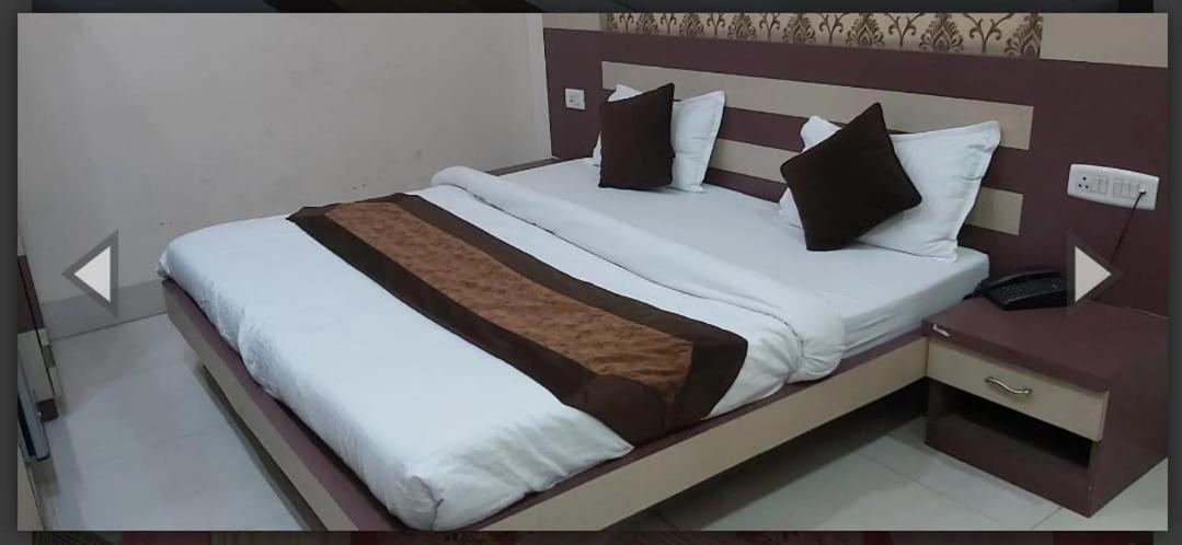 Hotel Soni International Khalilabad Eksteriør billede