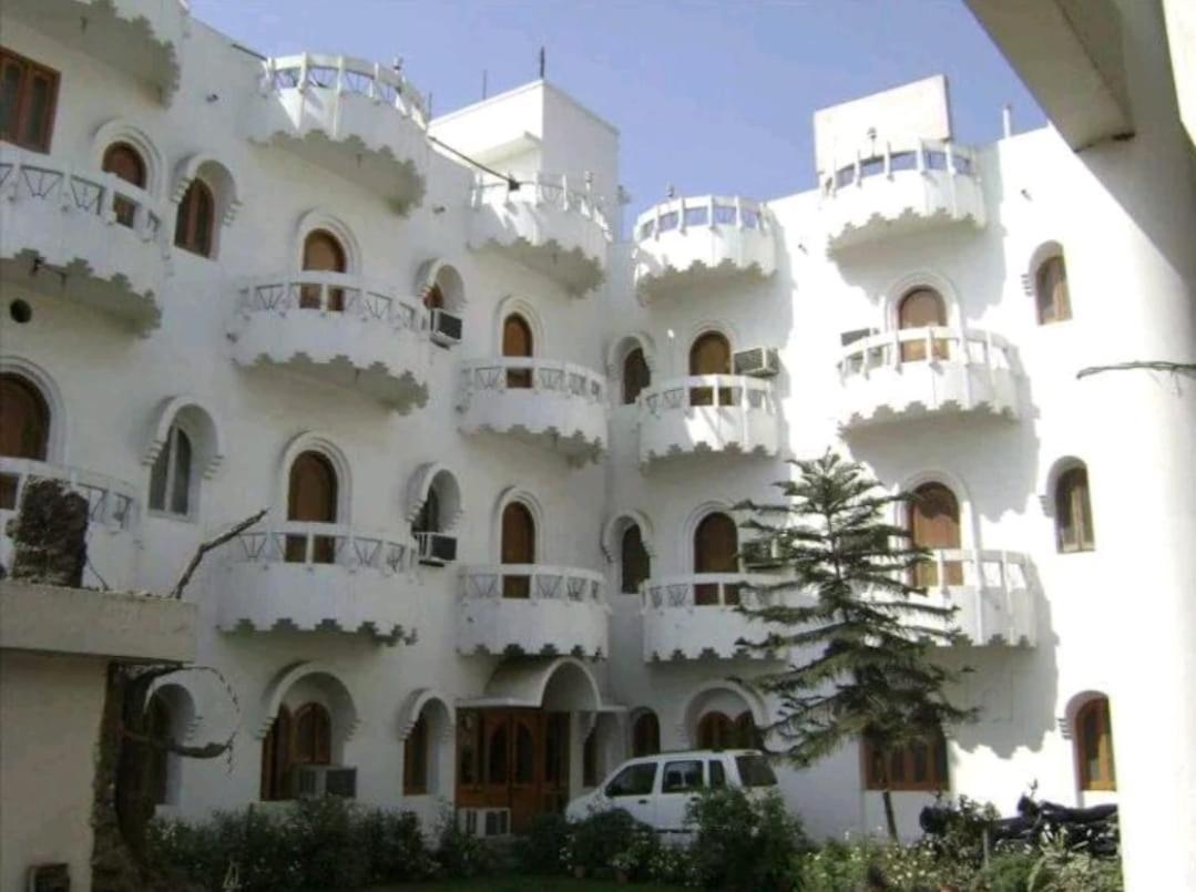 Hotel Soni International Khalilabad Eksteriør billede