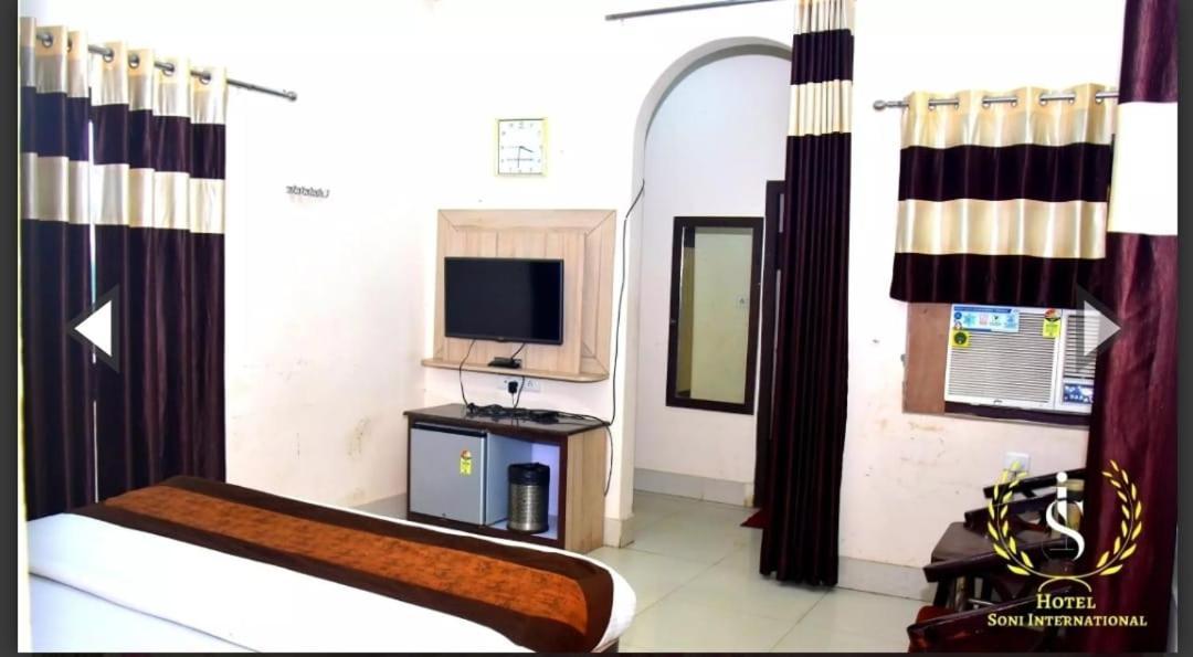 Hotel Soni International Khalilabad Eksteriør billede